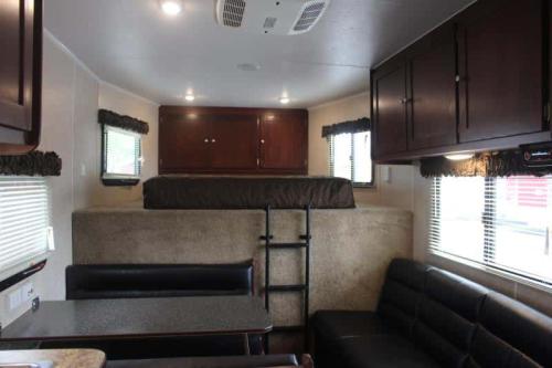 Enclosed Trailers With Living Quarters