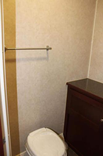 Enclosed Gooseneck Trailer