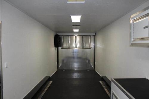 Enclosed Gooseneck Trailer