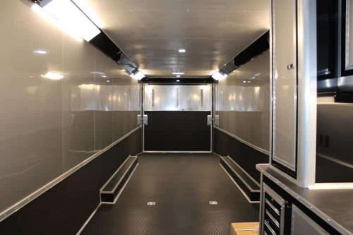 Enclosed Gooseneck Trailer
