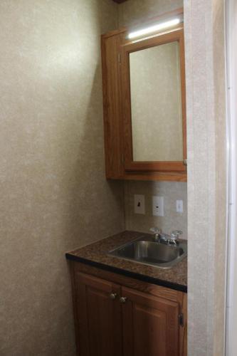 Enclosed Gooseneck Trailer