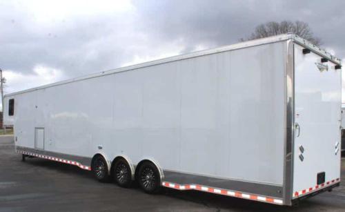 Enclosed Gooseneck Trailer